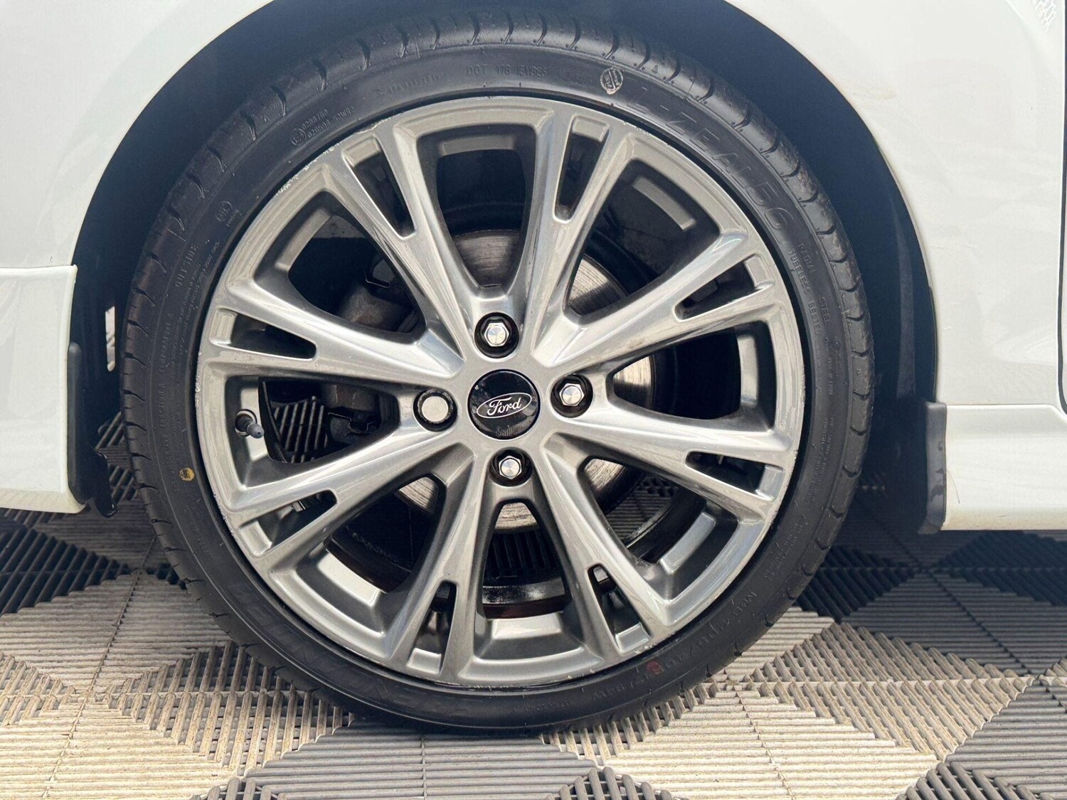 Used Ford Fiesta 2017 for sale - 76845983: Photo 33