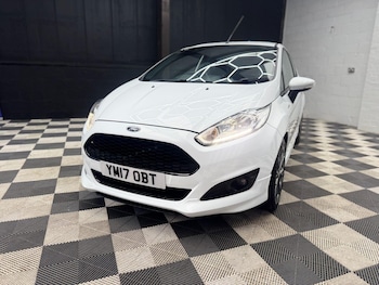 Used Ford Fiesta 2017 for sale - 76845983: Photo