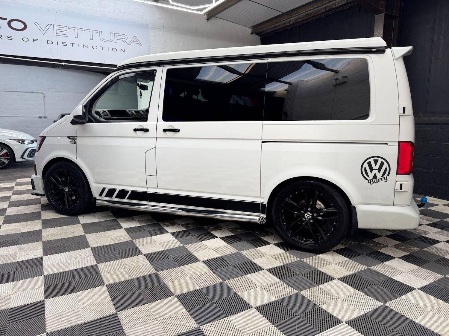 Used Volkswagen Transporter 2017 for sale - 77079880: Photo 18