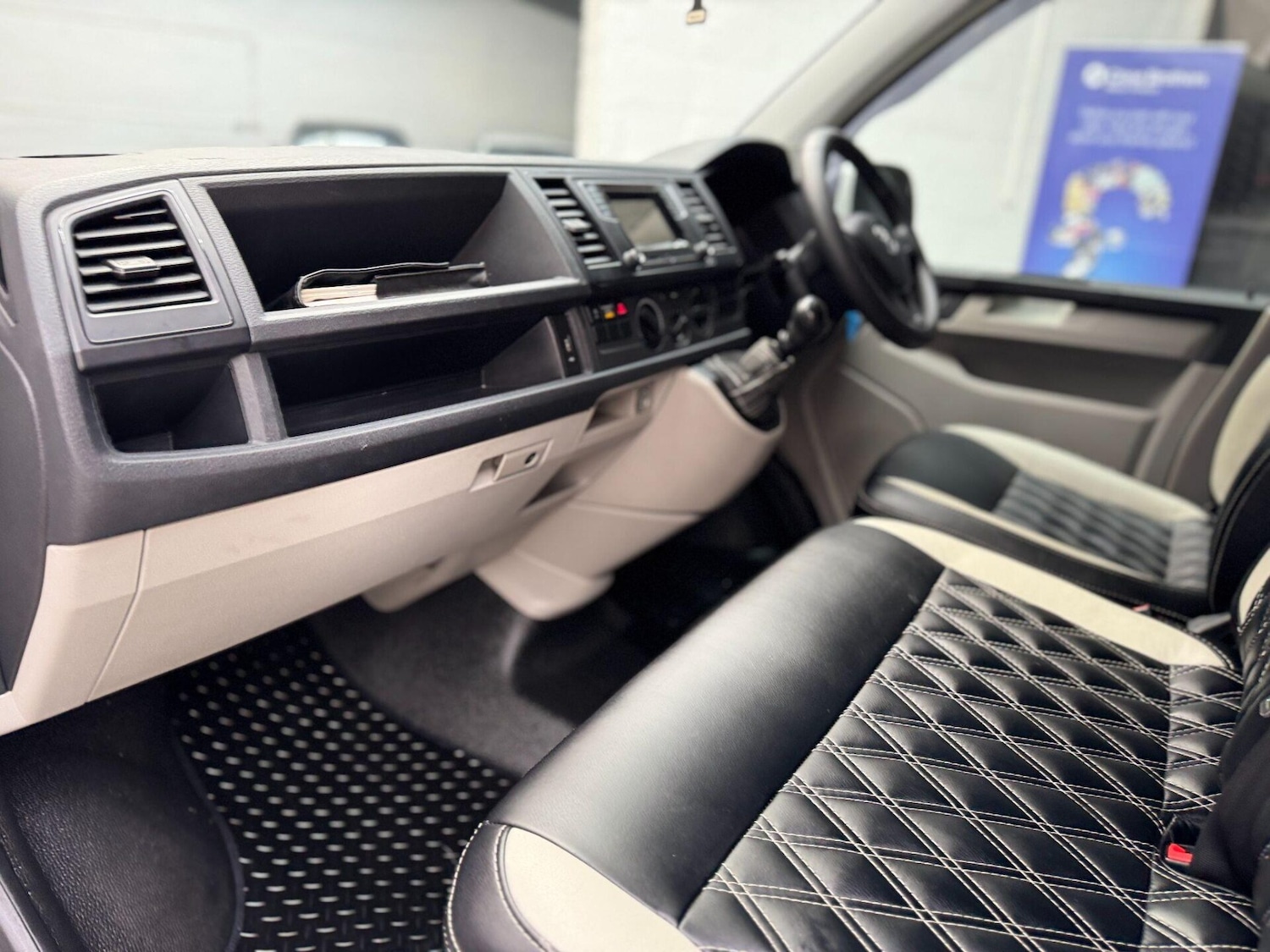 Used Volkswagen Transporter 2017 for sale - 77079880: Photo 27