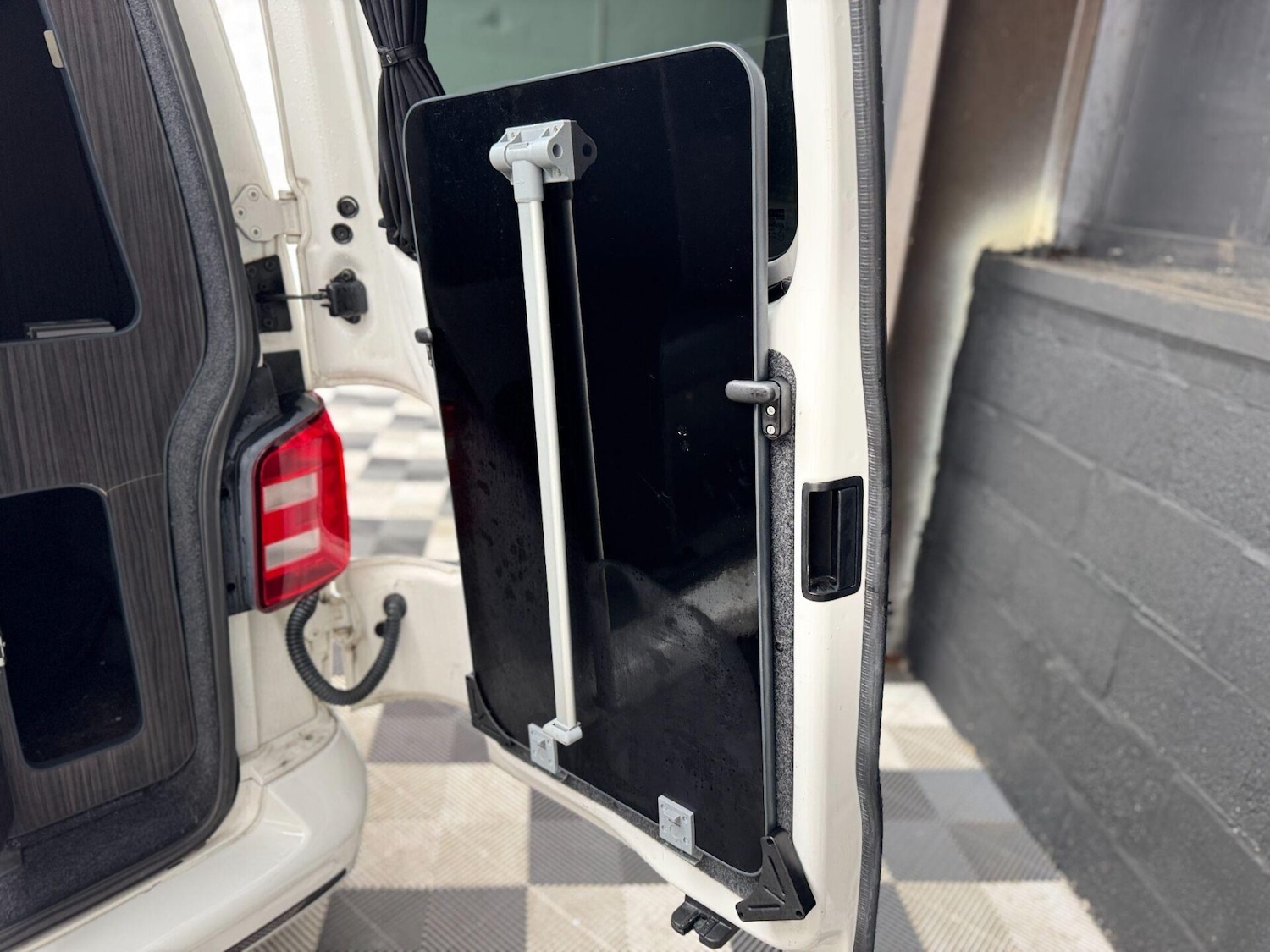 Used Volkswagen Transporter 2017 for sale - 77079880: Photo 36