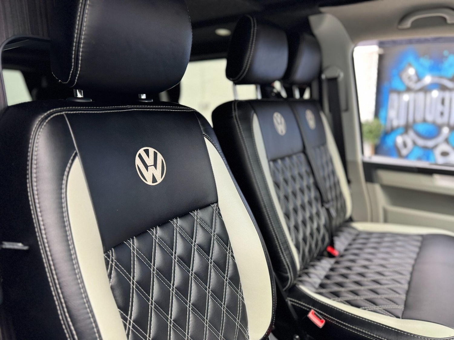 Used Volkswagen Transporter 2017 for sale - 77079880: Photo 50