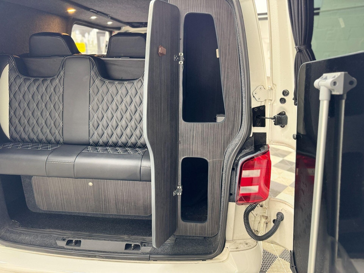 Used Volkswagen Transporter 2017 for sale - 77079880: Photo 54