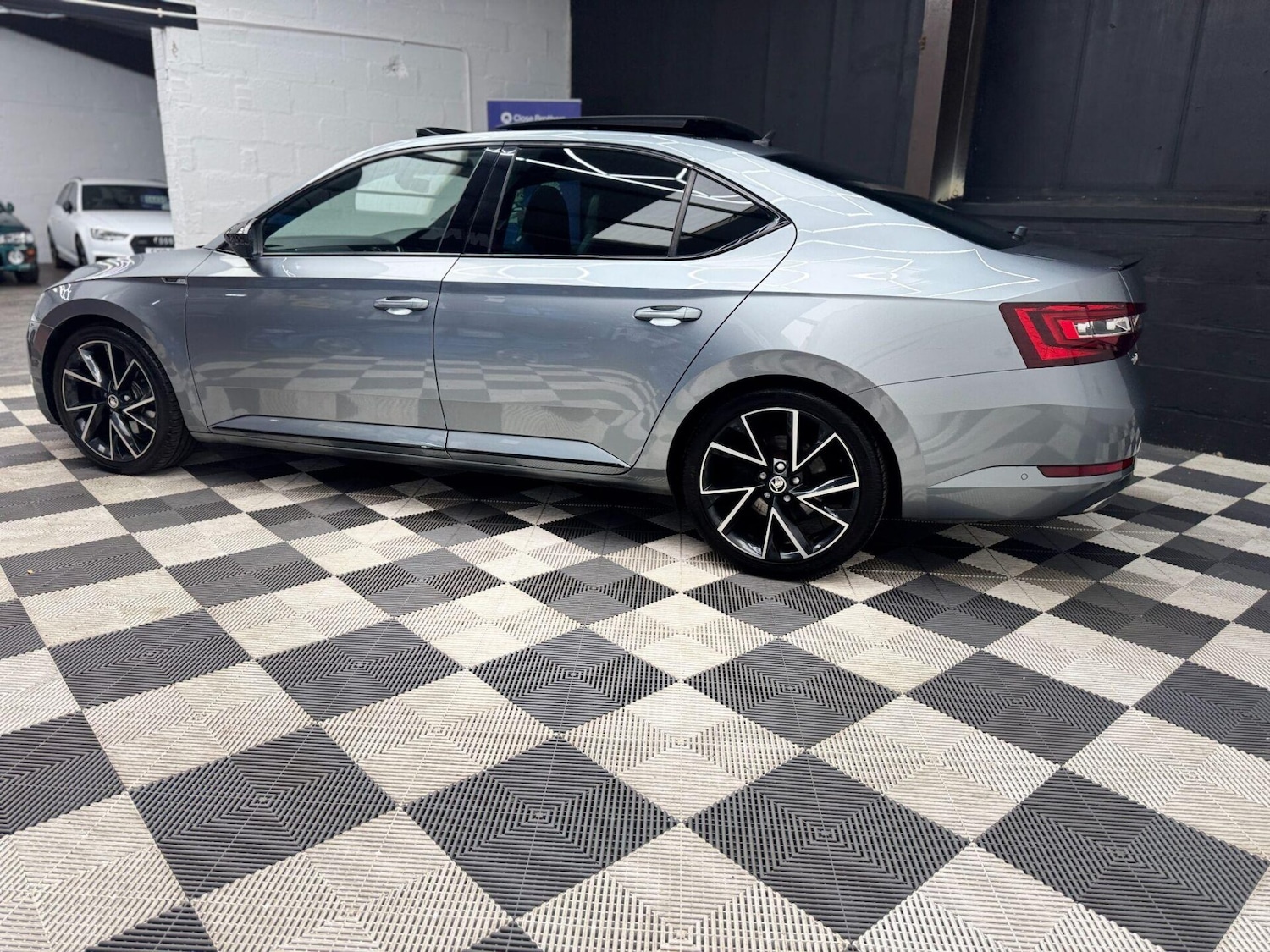 Used Skoda Superb 2019 for sale - 76919860: Photo 17