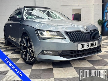 Used Skoda Superb 2019 for sale - 76919860: Photo
