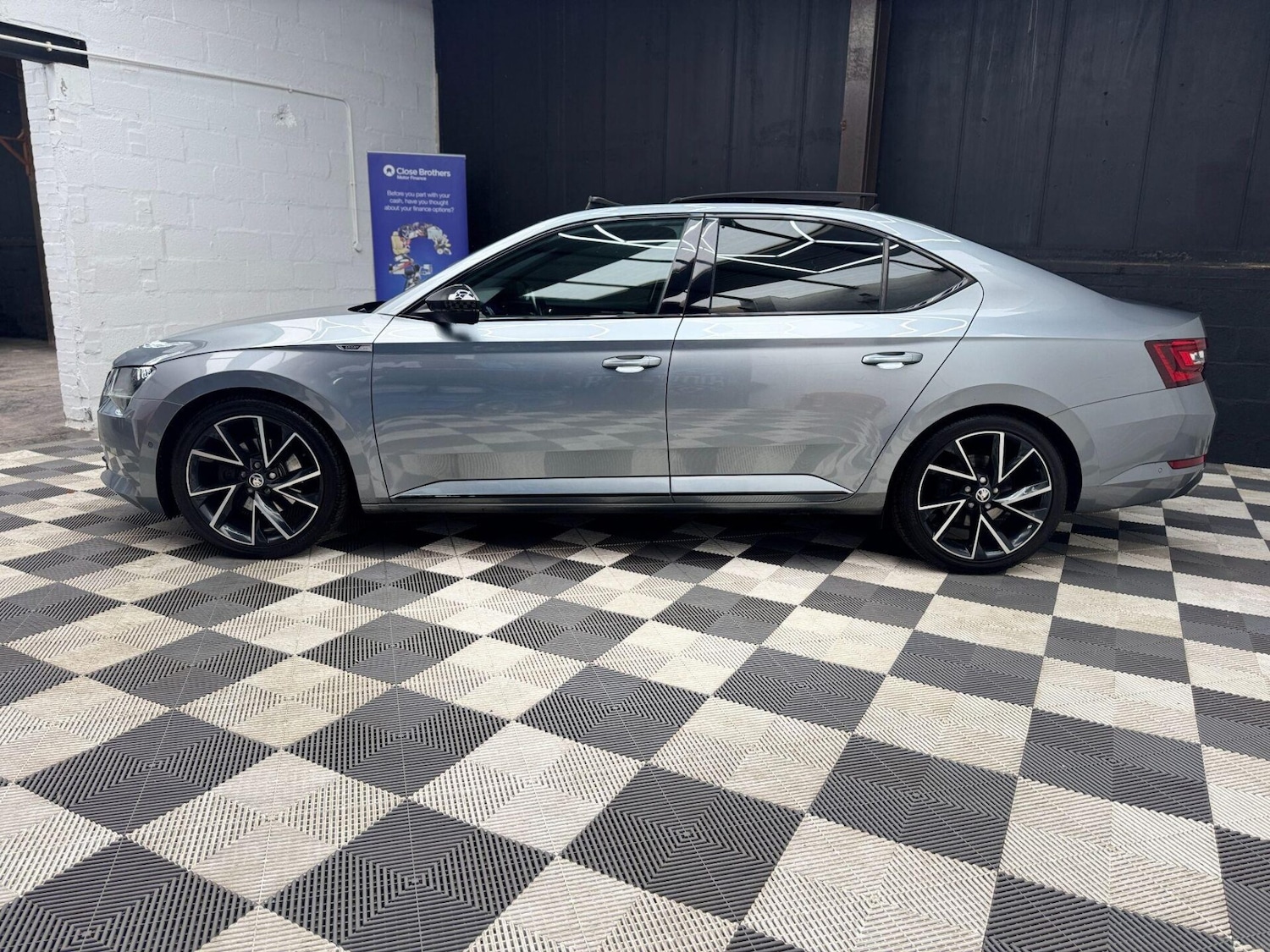 Used Skoda Superb 2019 for sale - 76919860: Photo 20