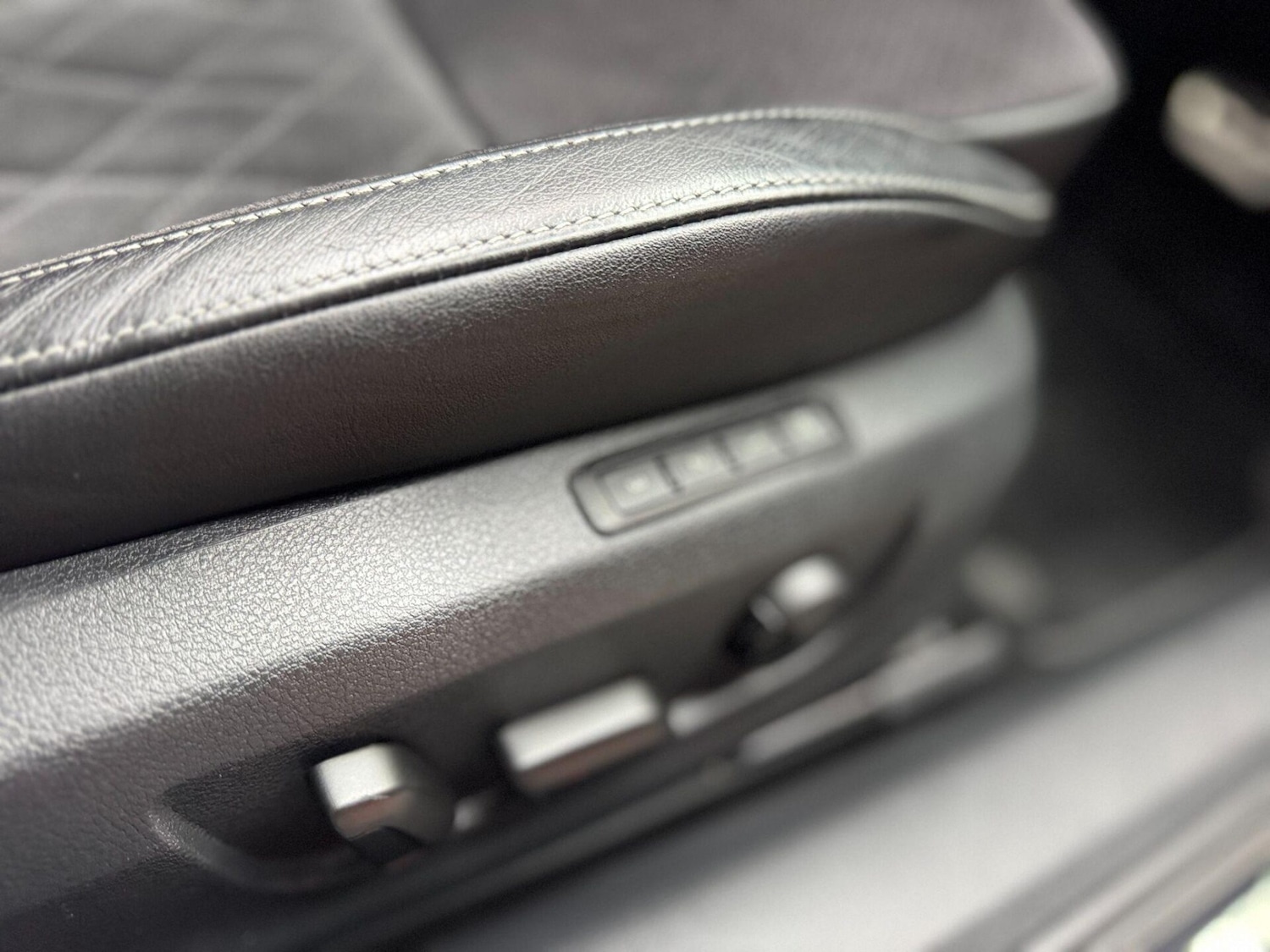 Used Skoda Superb 2019 for sale - 76919860: Photo 39