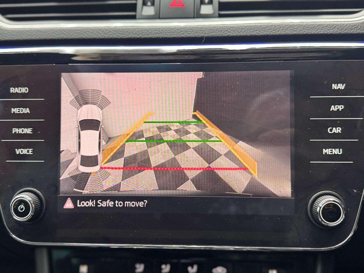 Used Skoda Superb 2019 for sale - 76919860: Photo 47