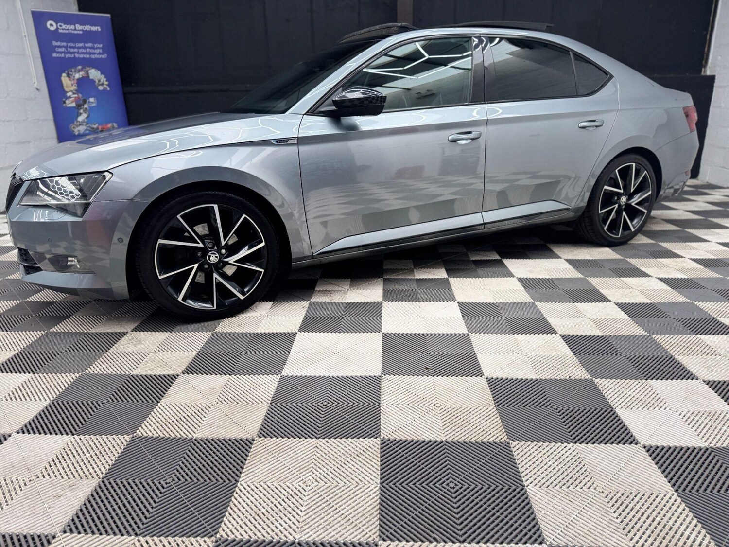 Used Skoda Superb 2019 for sale - 76919860: Photo 55