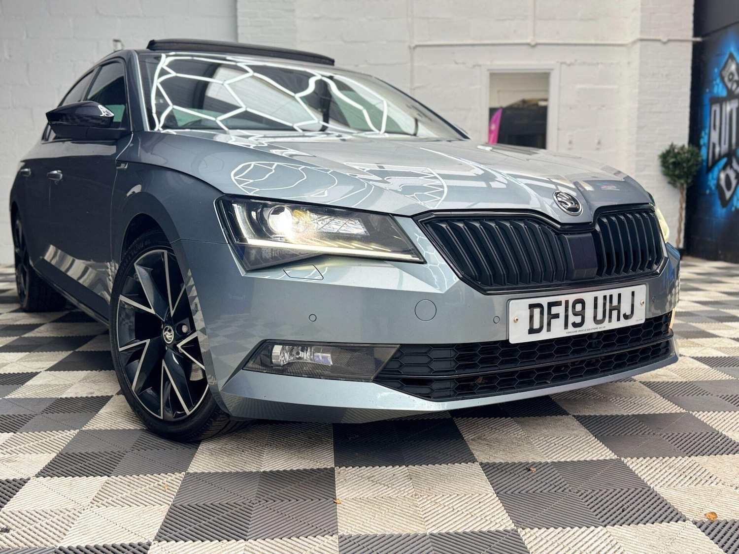 Used Skoda Superb 2019 for sale - 76919860: Photo 9