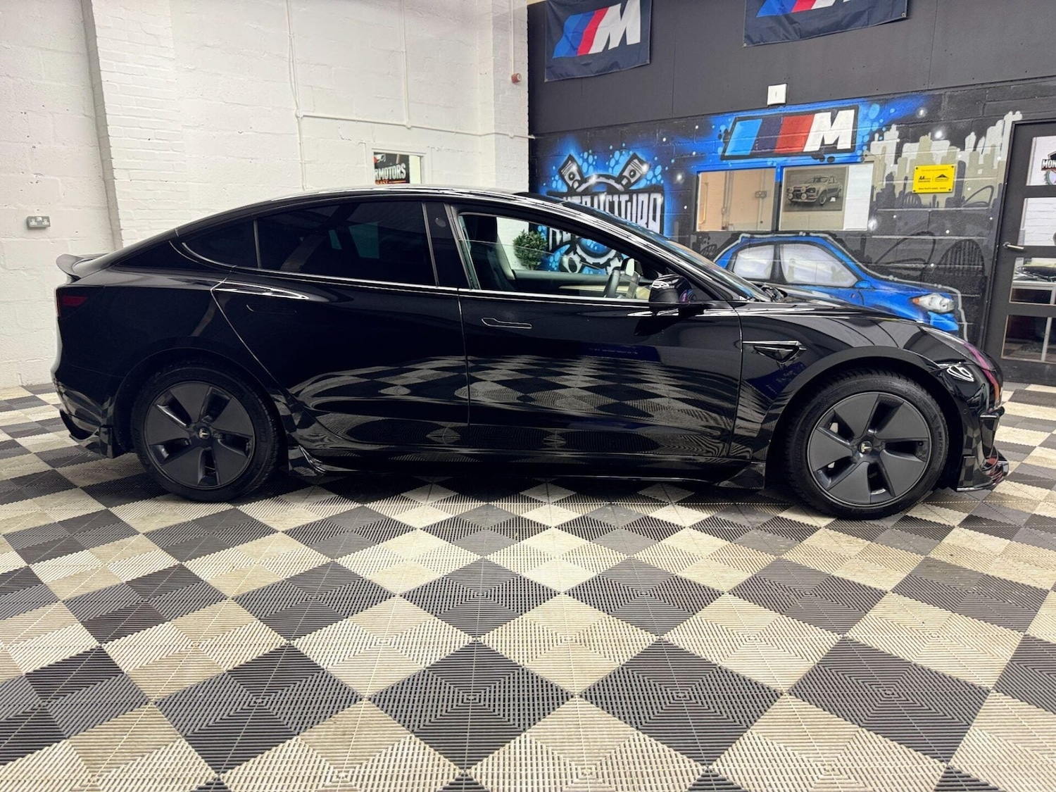 Used Tesla Model 3 2021 for sale - 77006572: Photo 17