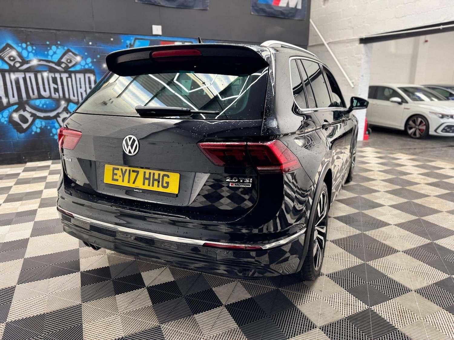 Used Volkswagen Tiguan 2017 for sale - 76508898: Photo 25