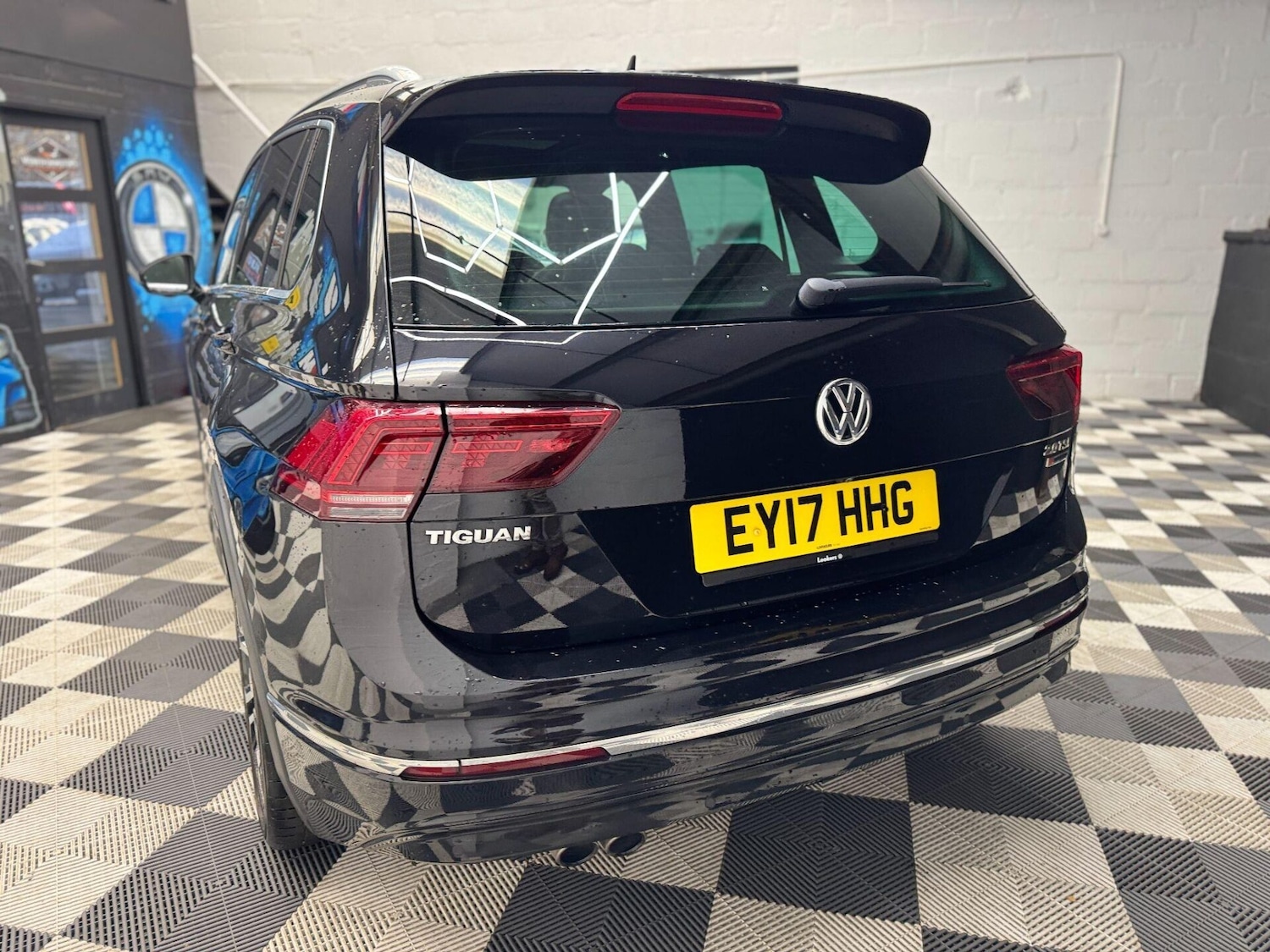 Used Volkswagen Tiguan 2017 for sale - 76508898: Photo 30