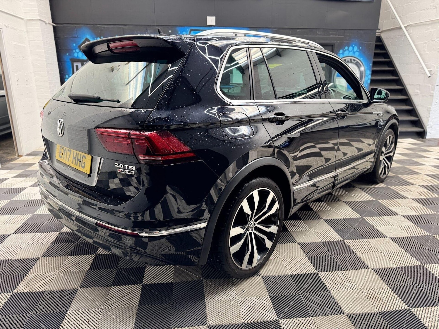 Used Volkswagen Tiguan 2017 for sale - 76508898: Photo 32