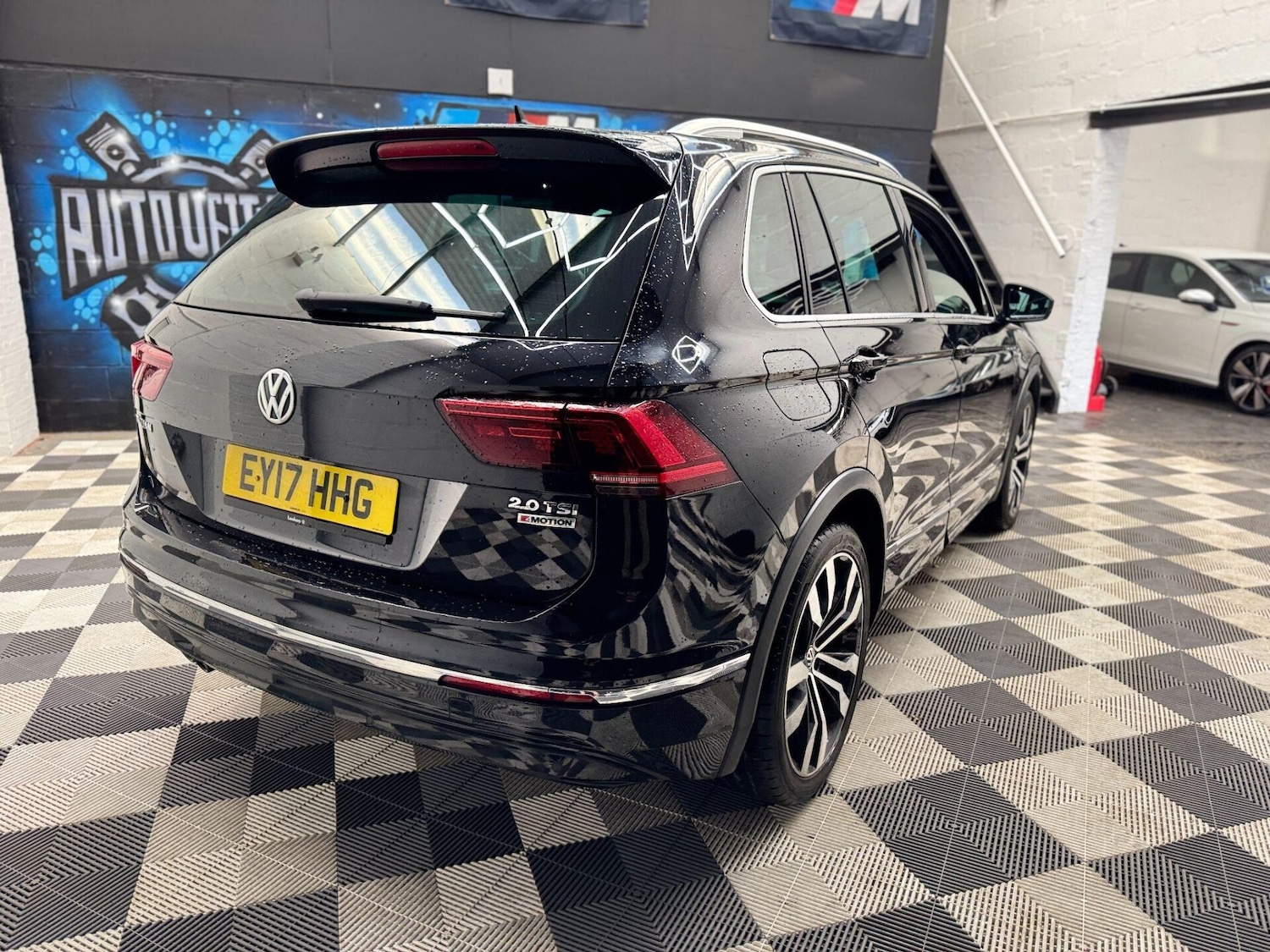 Used Volkswagen Tiguan 2017 for sale - 76508898: Photo 34