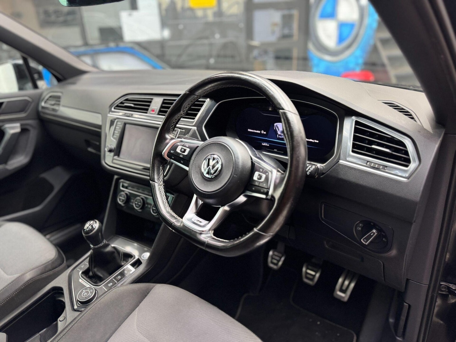 Used Volkswagen Tiguan 2017 for sale - 76508898: Photo 35