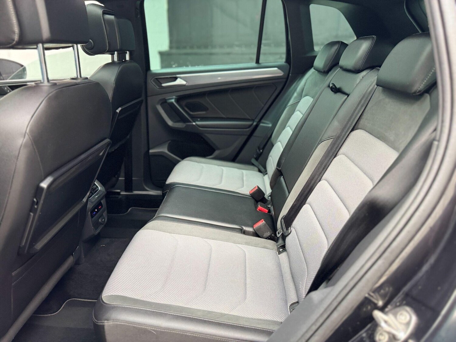 Used Volkswagen Tiguan 2017 for sale - 76508898: Photo 42