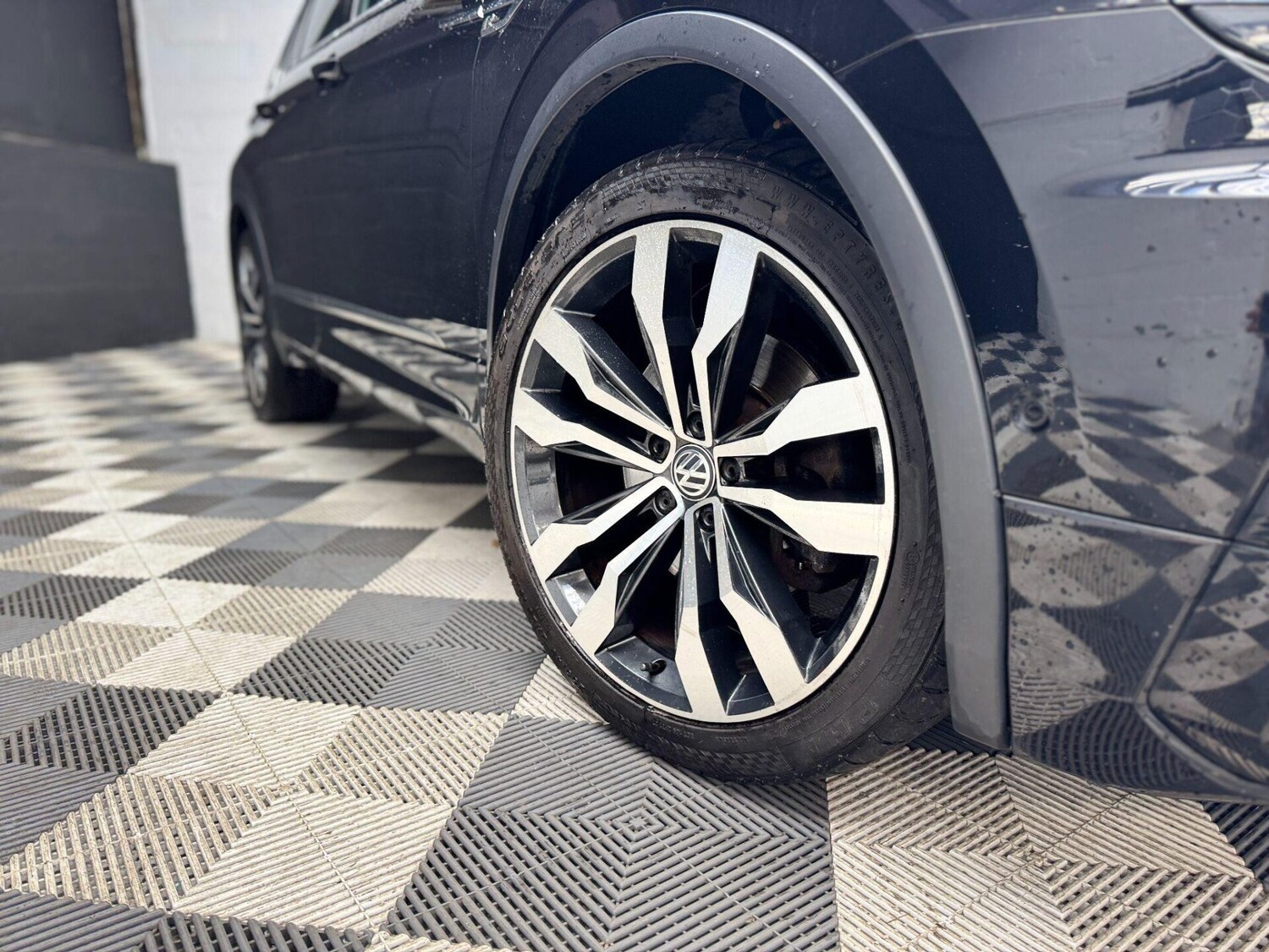 Used Volkswagen Tiguan 2017 for sale - 76508898: Photo 51