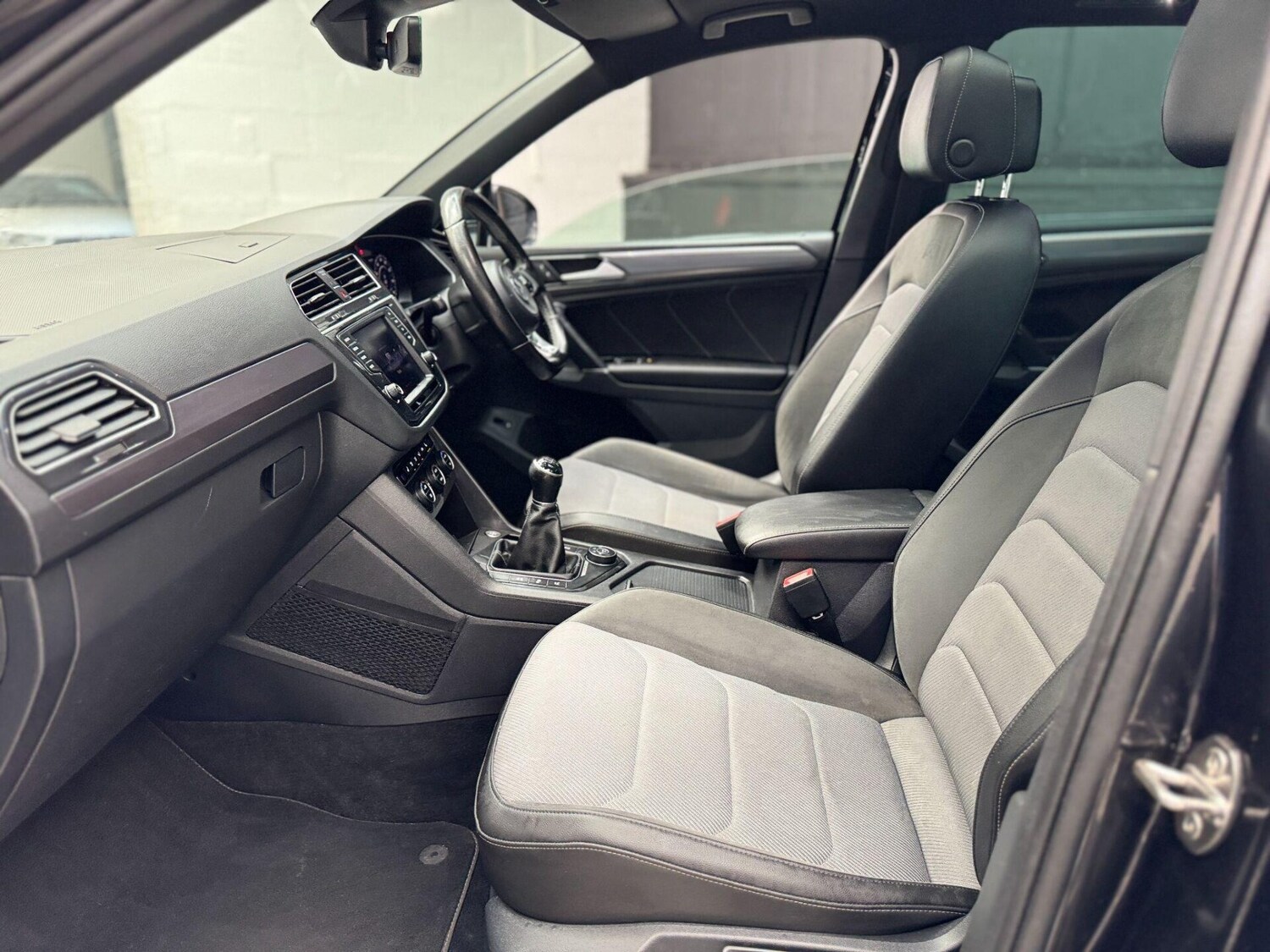 Used Volkswagen Tiguan 2017 for sale - 76508898: Photo 58