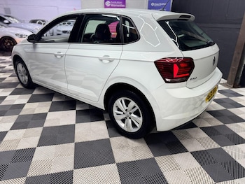 Used Volkswagen Polo 2019 for sale - 75906476: Photo