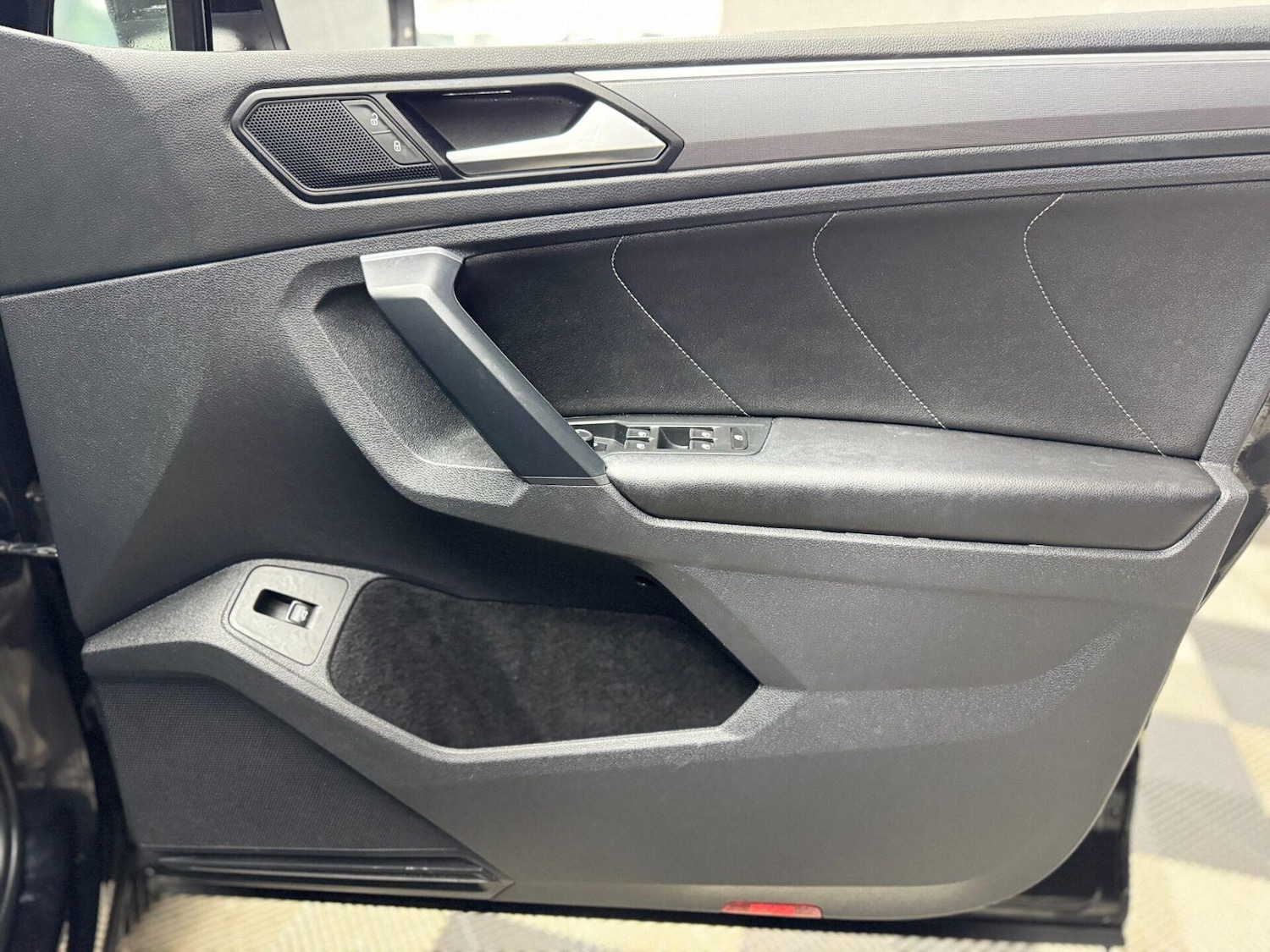 Used Volkswagen Tiguan 2019 for sale - 76589111: Photo 29