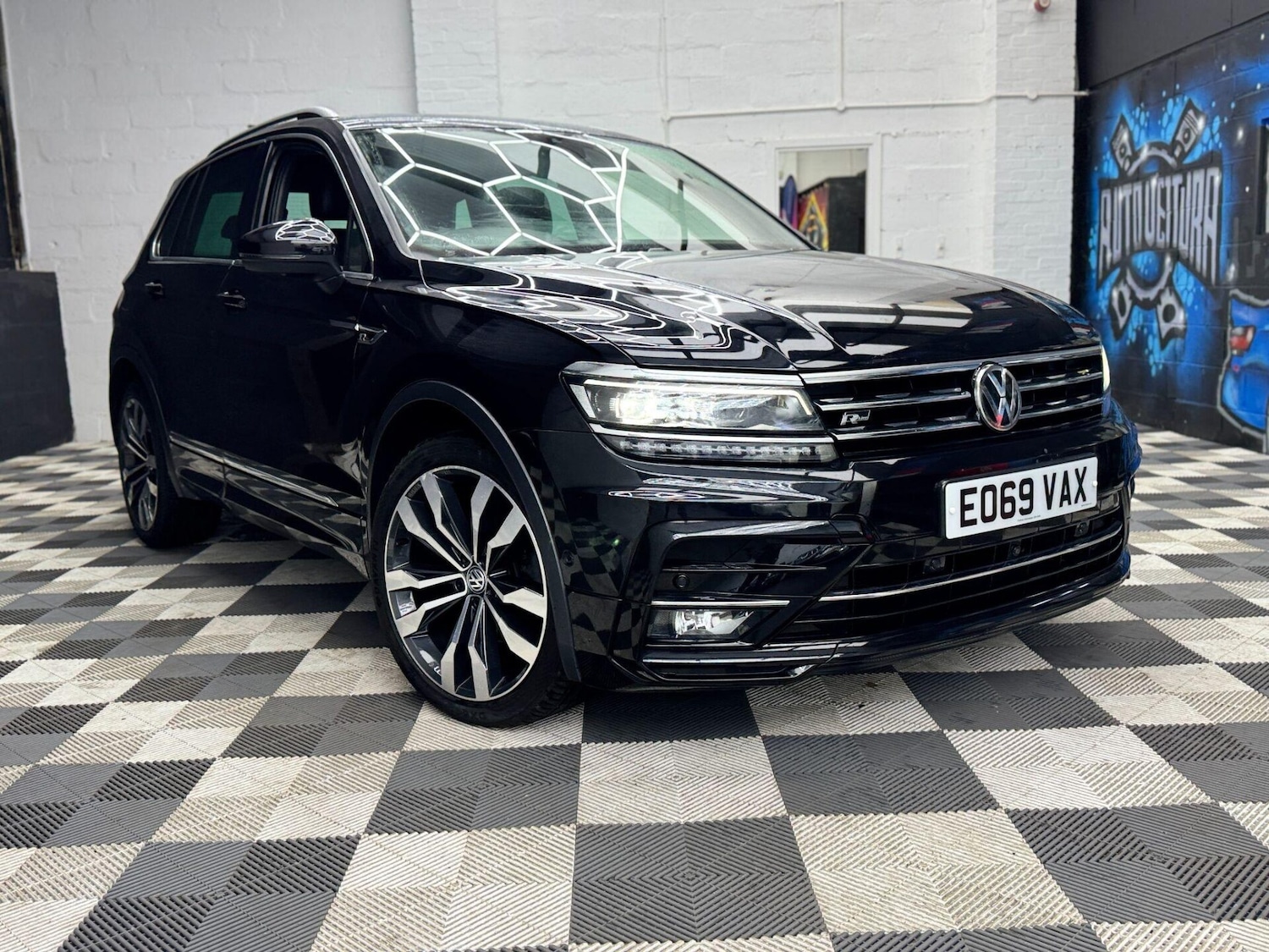 Used Volkswagen Tiguan 2019 for sale - 76589111: Photo 3