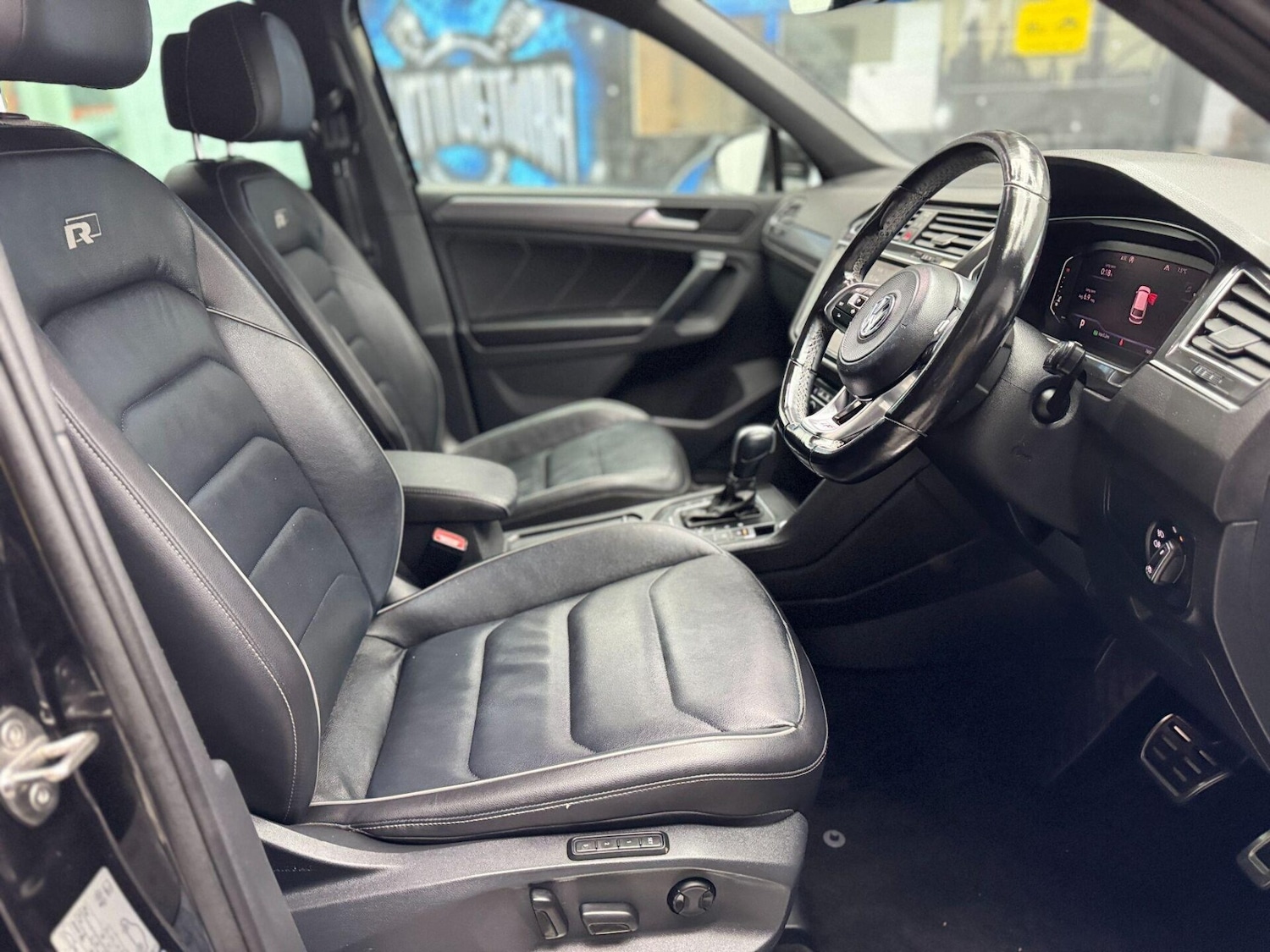 Used Volkswagen Tiguan 2019 for sale - 76589111: Photo 31