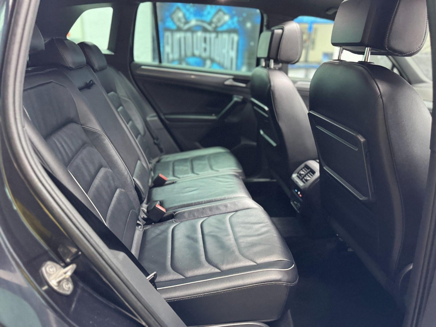 Used Volkswagen Tiguan 2019 for sale - 76589111: Photo 46