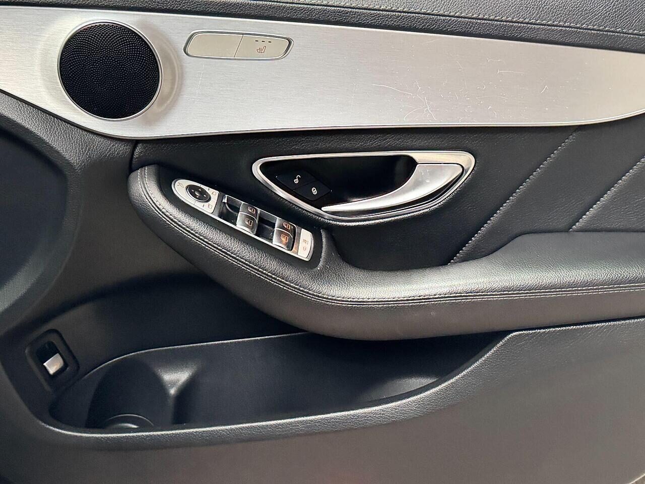 Used Mercedes-Benz C Class 2015 for sale - 76603817: Photo 29