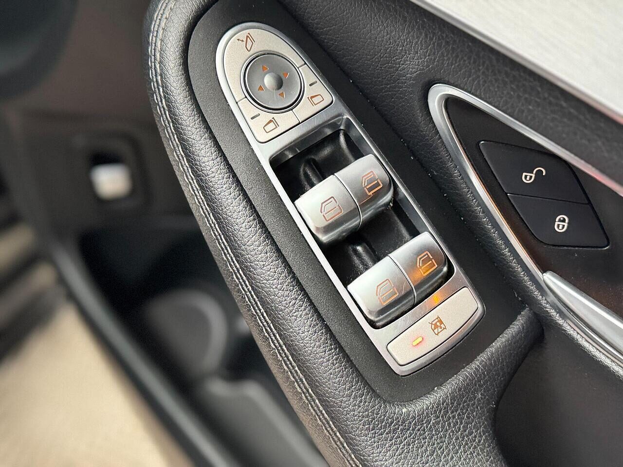 Used Mercedes-Benz C Class 2015 for sale - 76603817: Photo 30