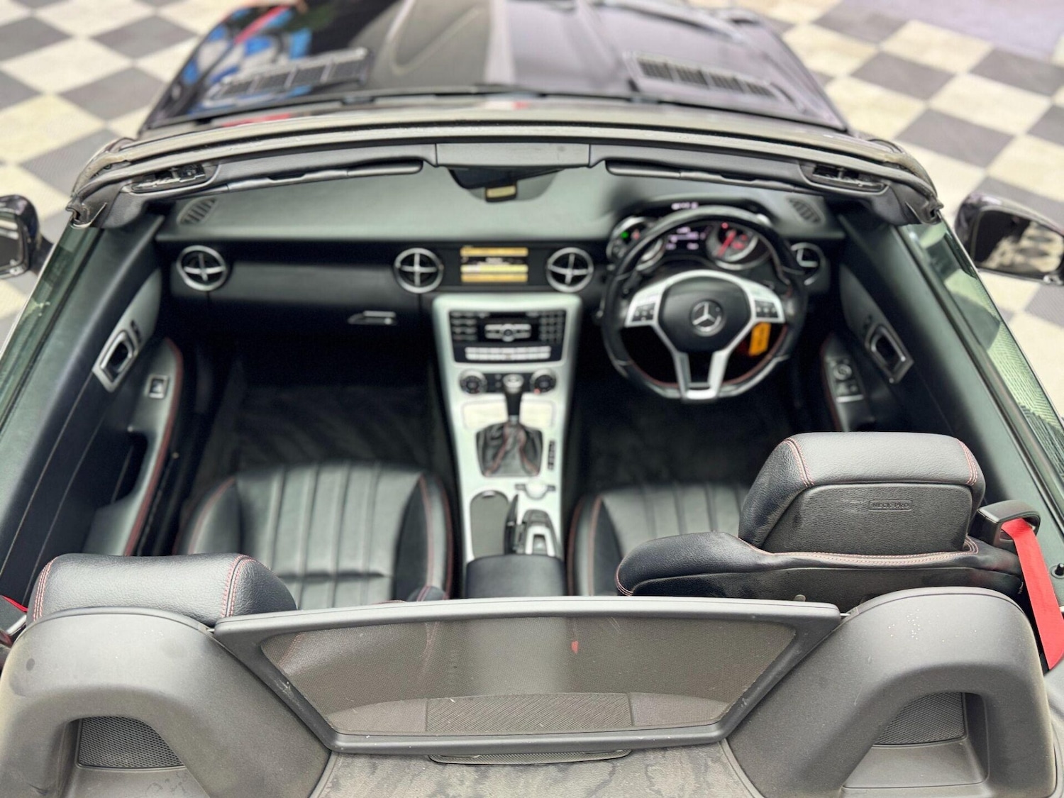 Used Mercedes-Benz SLK 2012 for sale - 75906551: Photo 16