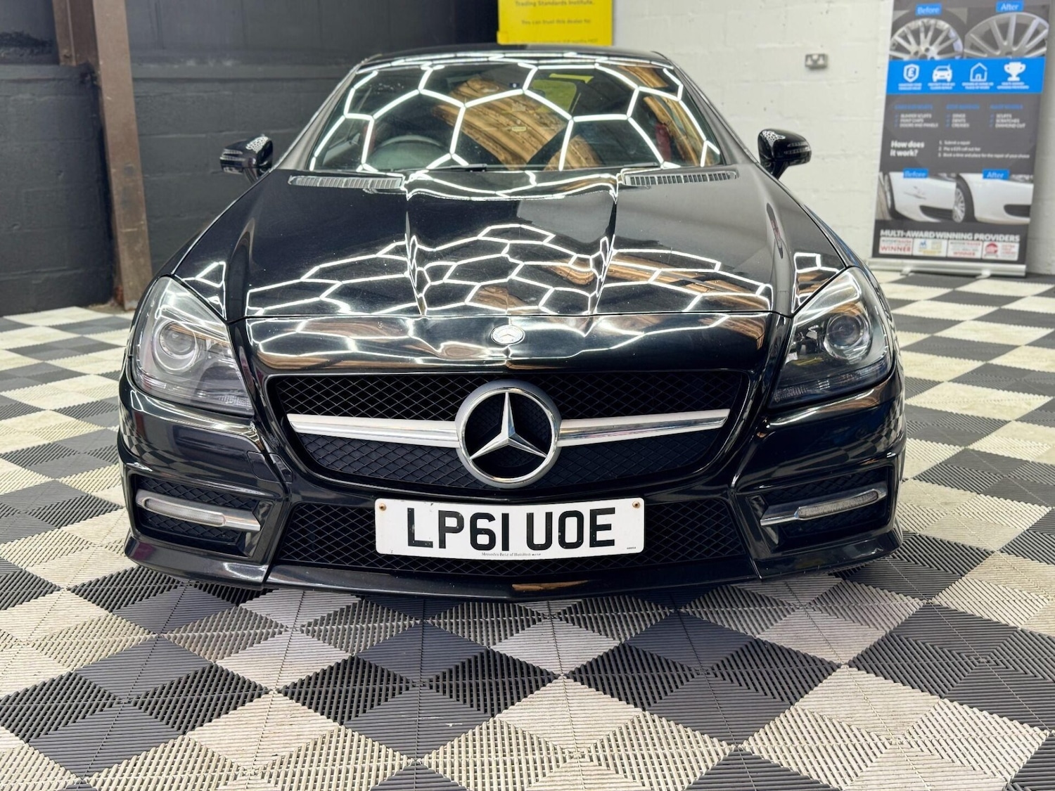 Used Mercedes-Benz SLK 2012 for sale - 75906551: Photo 2