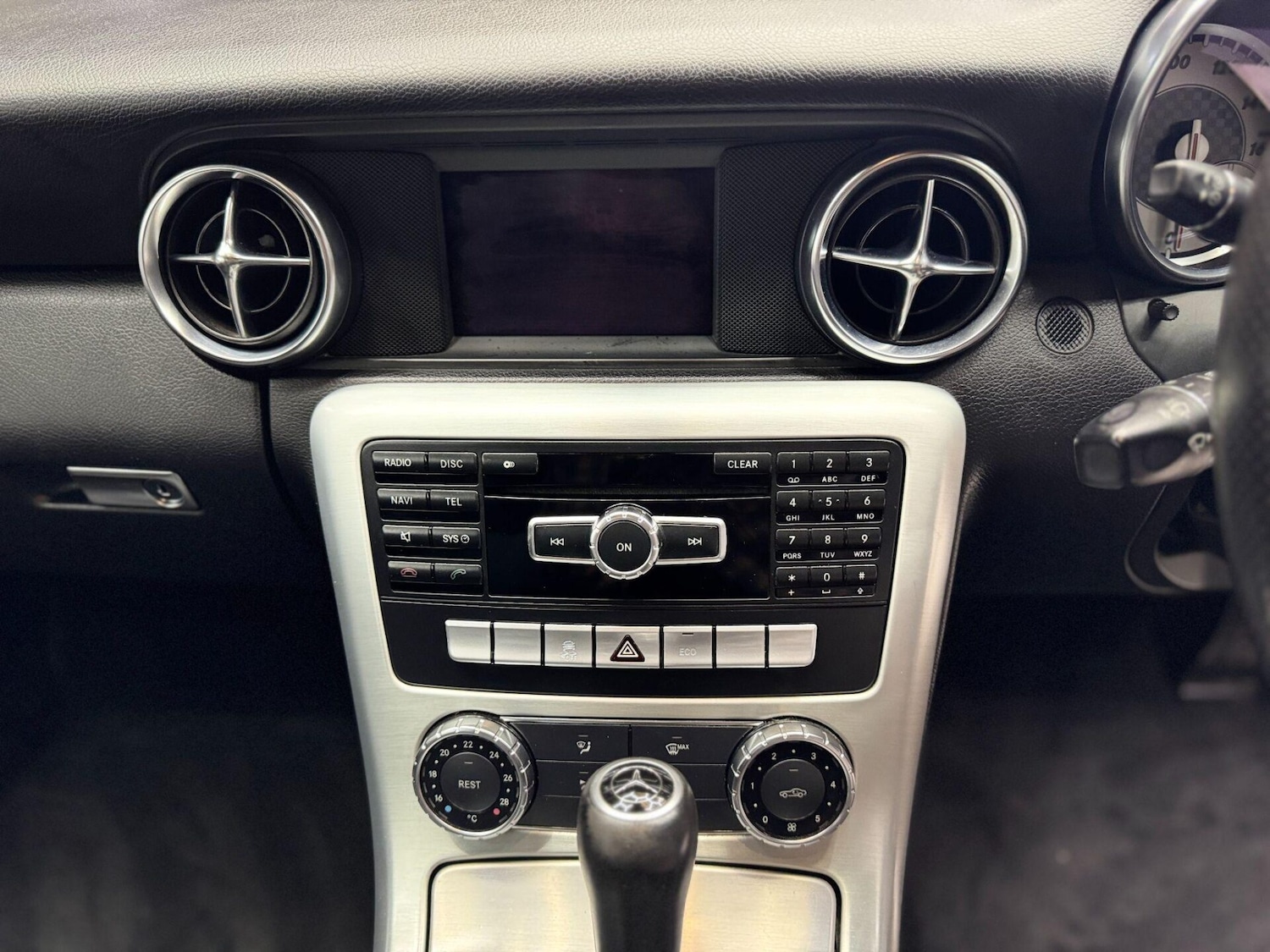 Used Mercedes-Benz SLK 2012 for sale - 75906551: Photo 27