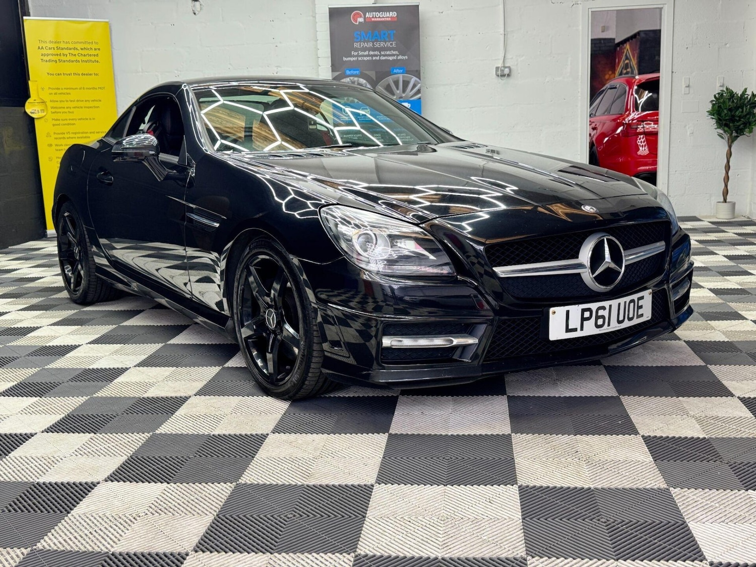 Used Mercedes-Benz SLK 2012 for sale - 75906551: Photo 6