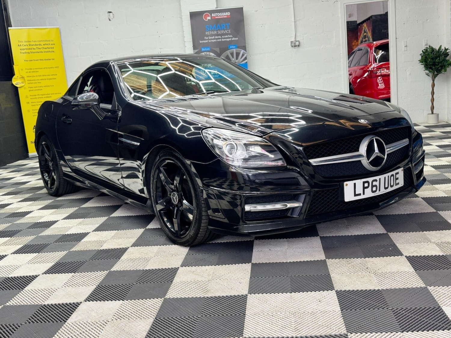 Used Mercedes-Benz SLK 2012 for sale - 75906551: Photo 9