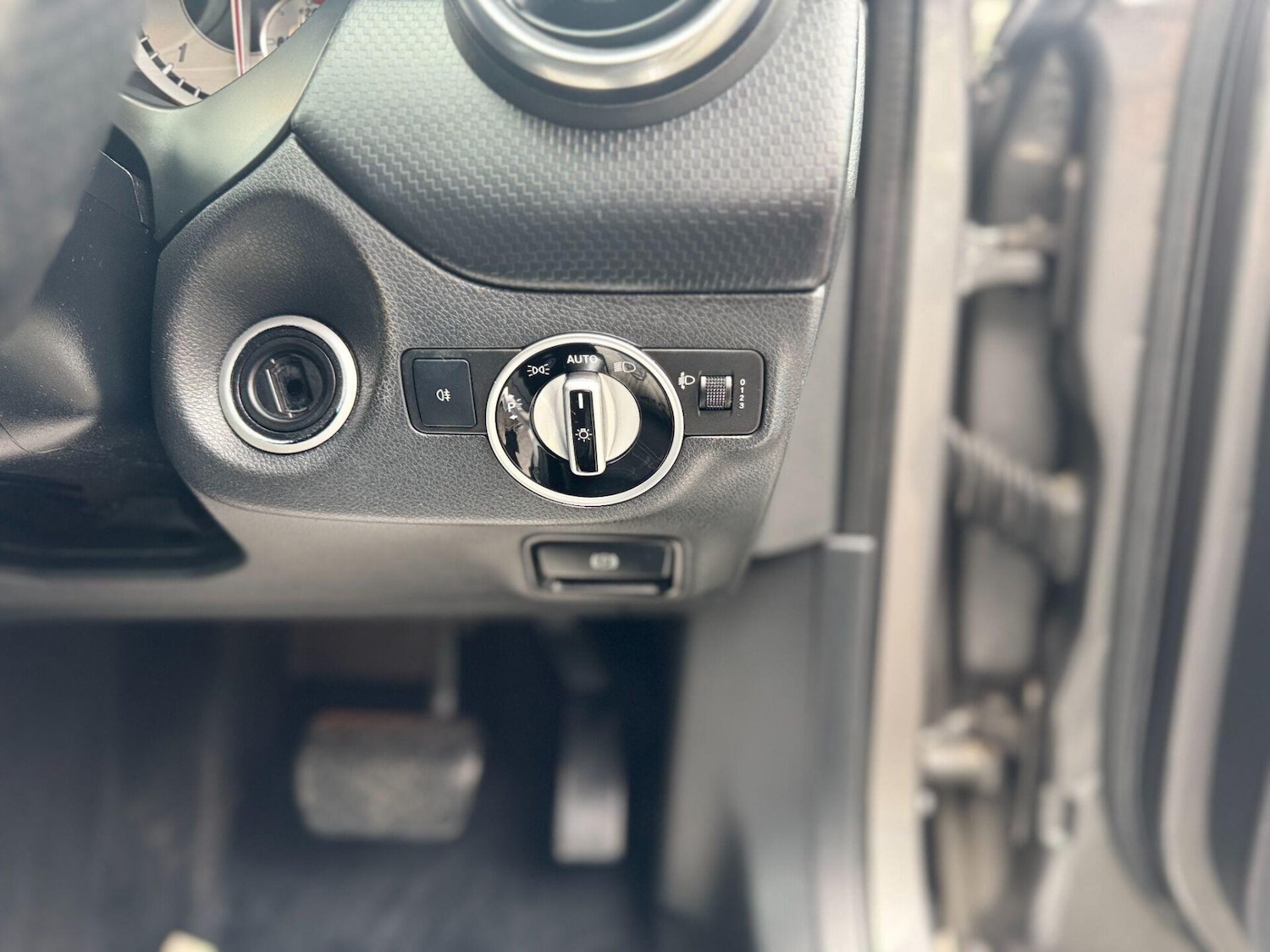 Used Mercedes-Benz A-Class 2015 for sale - 76280677: Photo 21