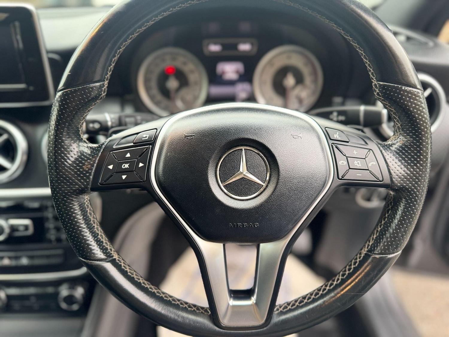 Used Mercedes-Benz A-Class 2015 for sale - 76280677: Photo 29