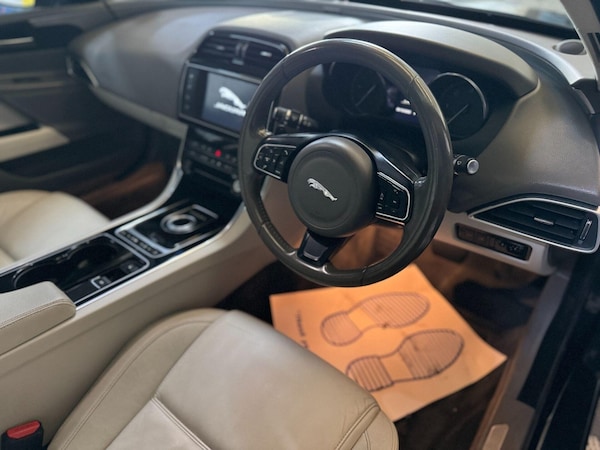 Used Jaguar XE 2016 for sale - 76224504: Photo 19