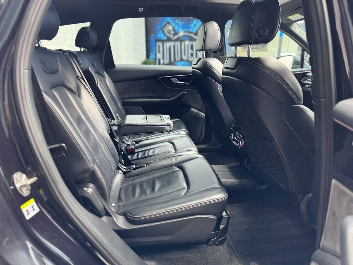 Used Audi Q7 2018 for sale - 77208697: Photo 18