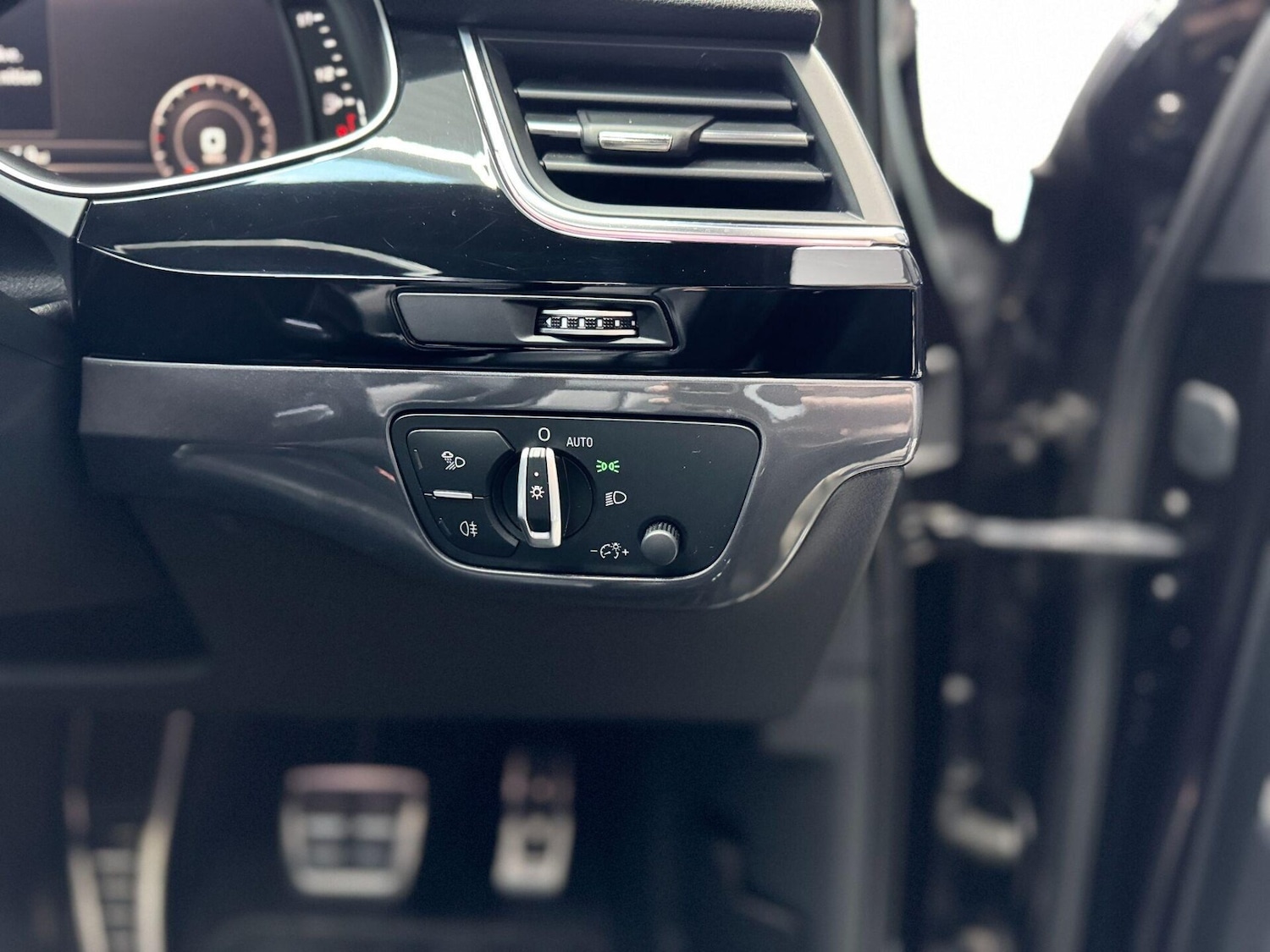 Used Audi Q7 2018 for sale - 77208697: Photo 22