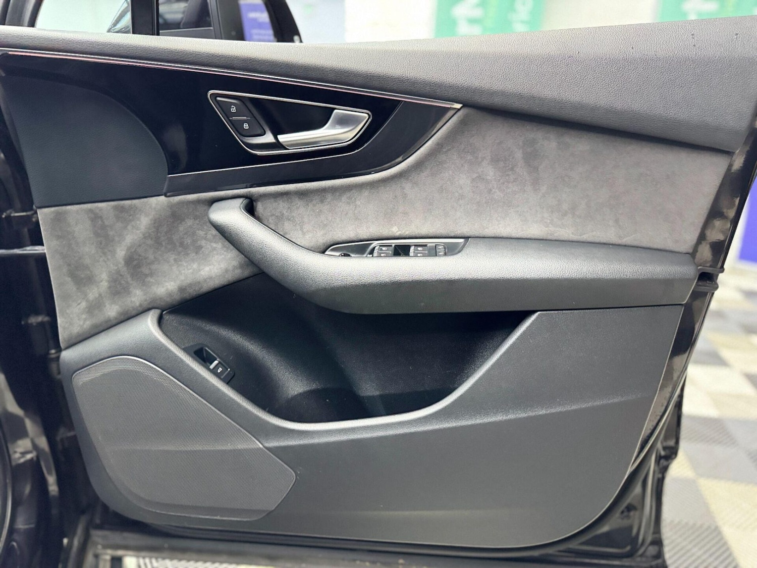 Used Audi Q7 2018 for sale - 77208697: Photo 30