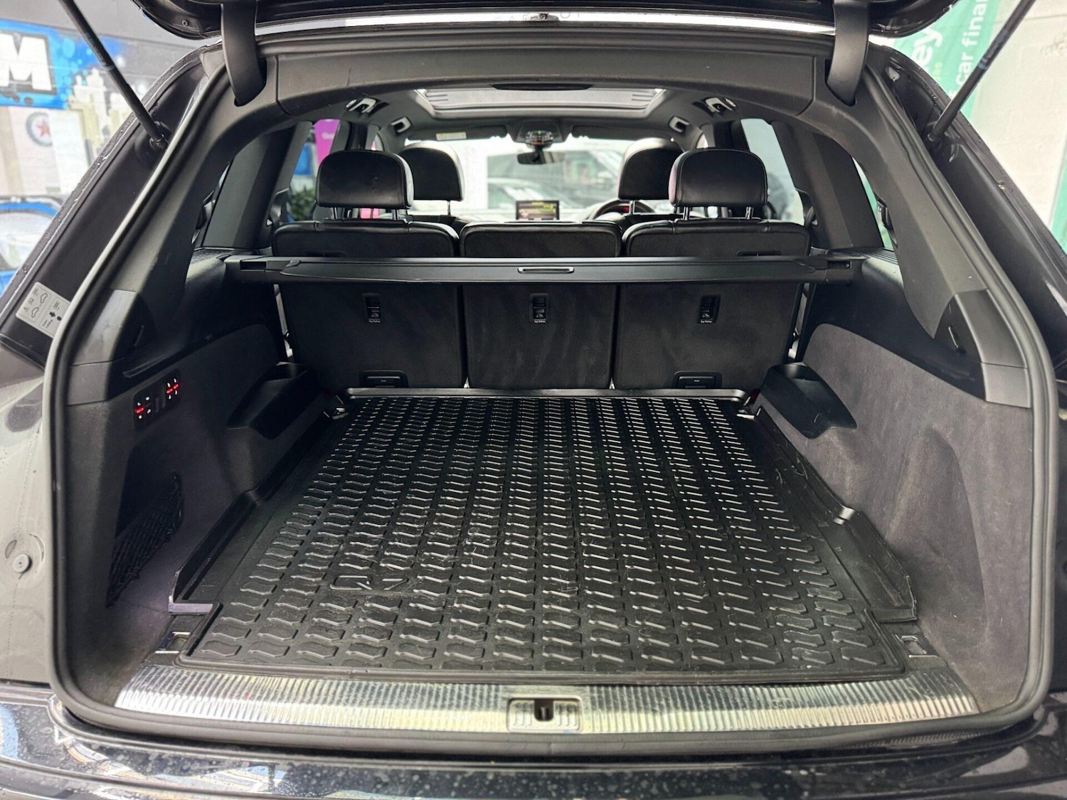 Used Audi Q7 2018 for sale - 77208697: Photo 42