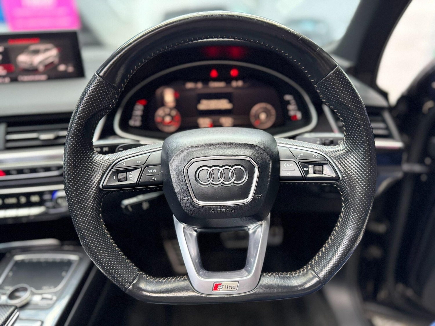 Used Audi Q7 2018 for sale - 77208697: Photo 43