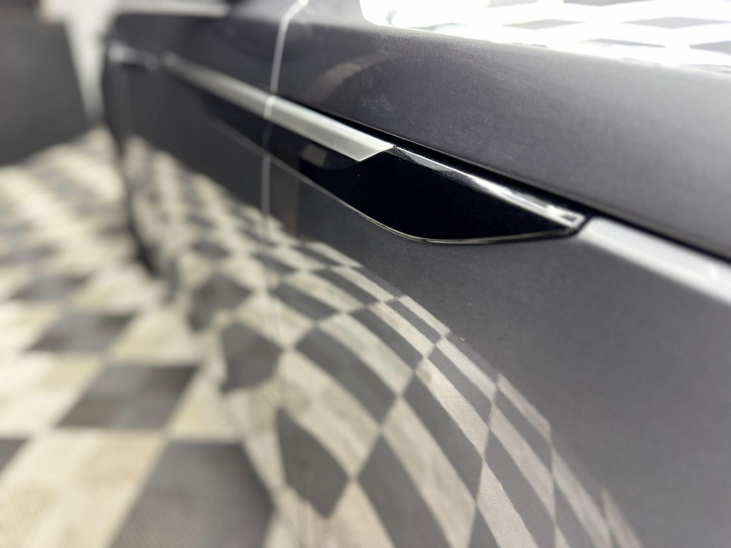 Used Land Rover Range Rover Velar 2019 for sale - 76589108: Photo 17