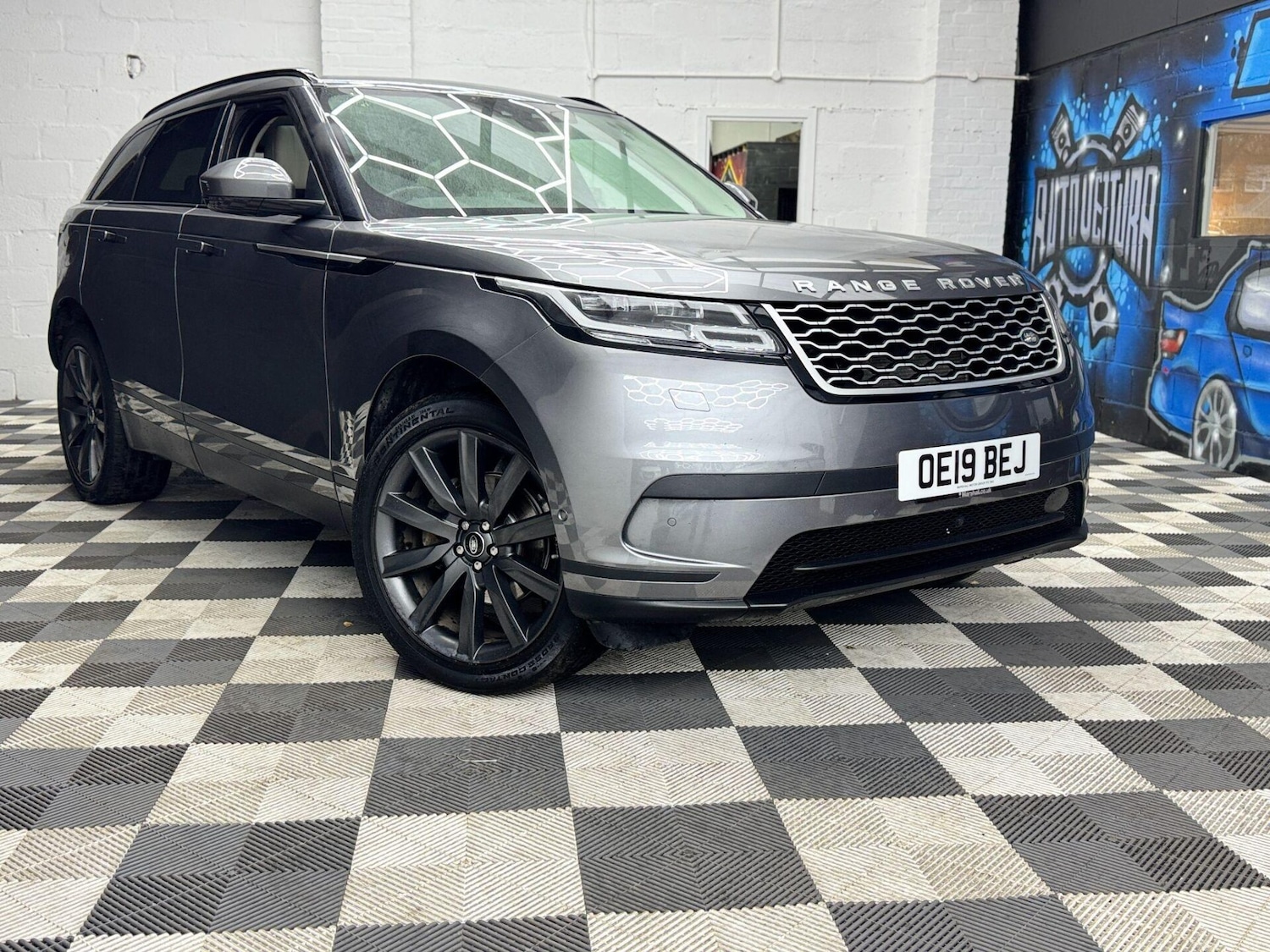 Used Land Rover Range Rover Velar 2019 for sale - 76589108: Photo 2