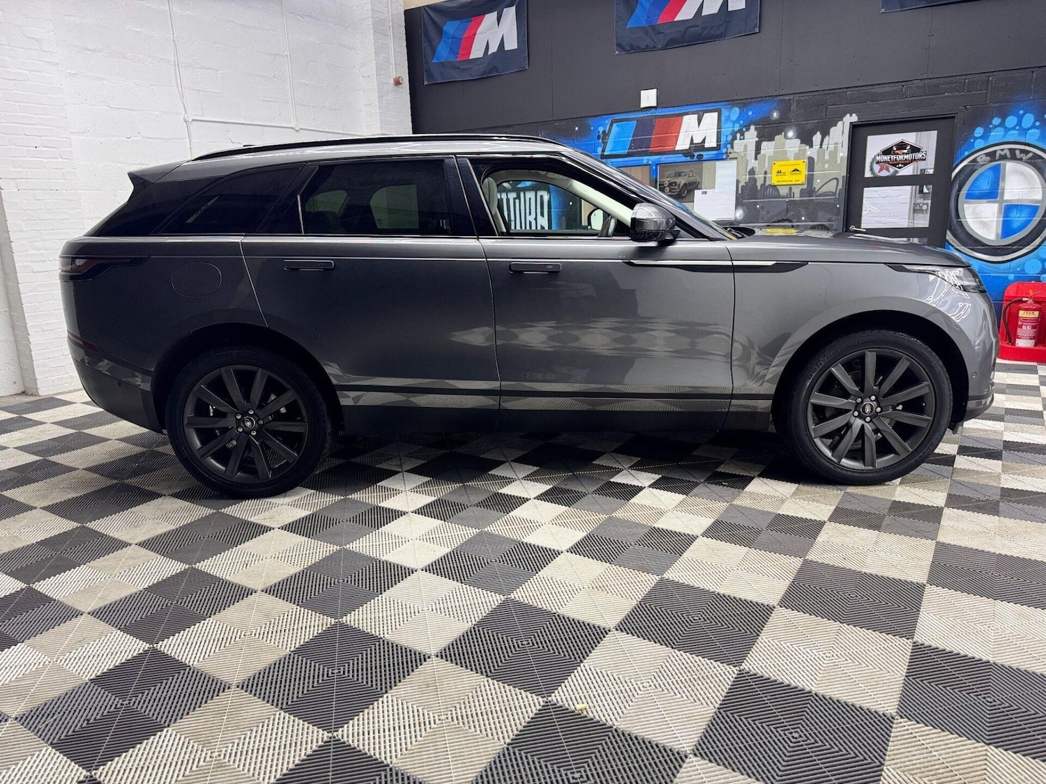 Used Land Rover Range Rover Velar 2019 for sale - 76589108: Photo 30