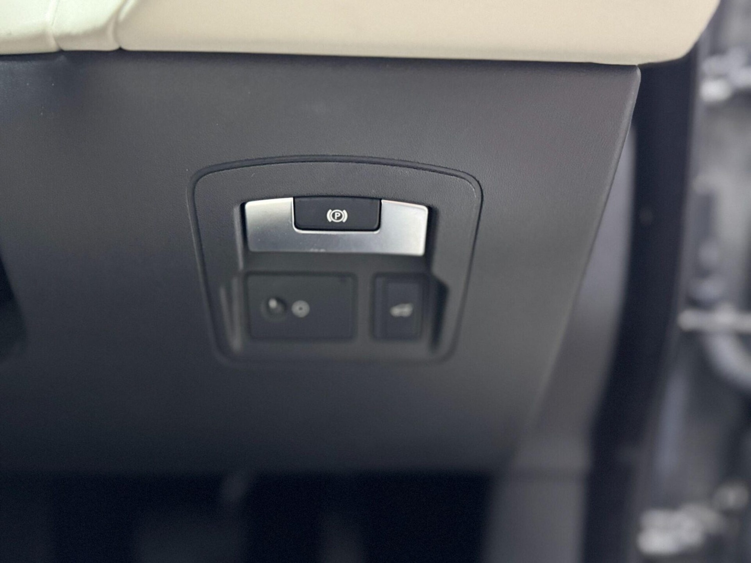 Used Land Rover Range Rover Velar 2019 for sale - 76589108: Photo 41