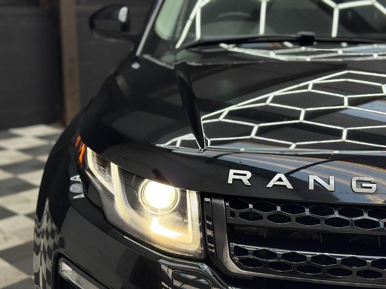 Used Land Rover Range Rover Evoque 2019 for sale - 76945447: Photo 15