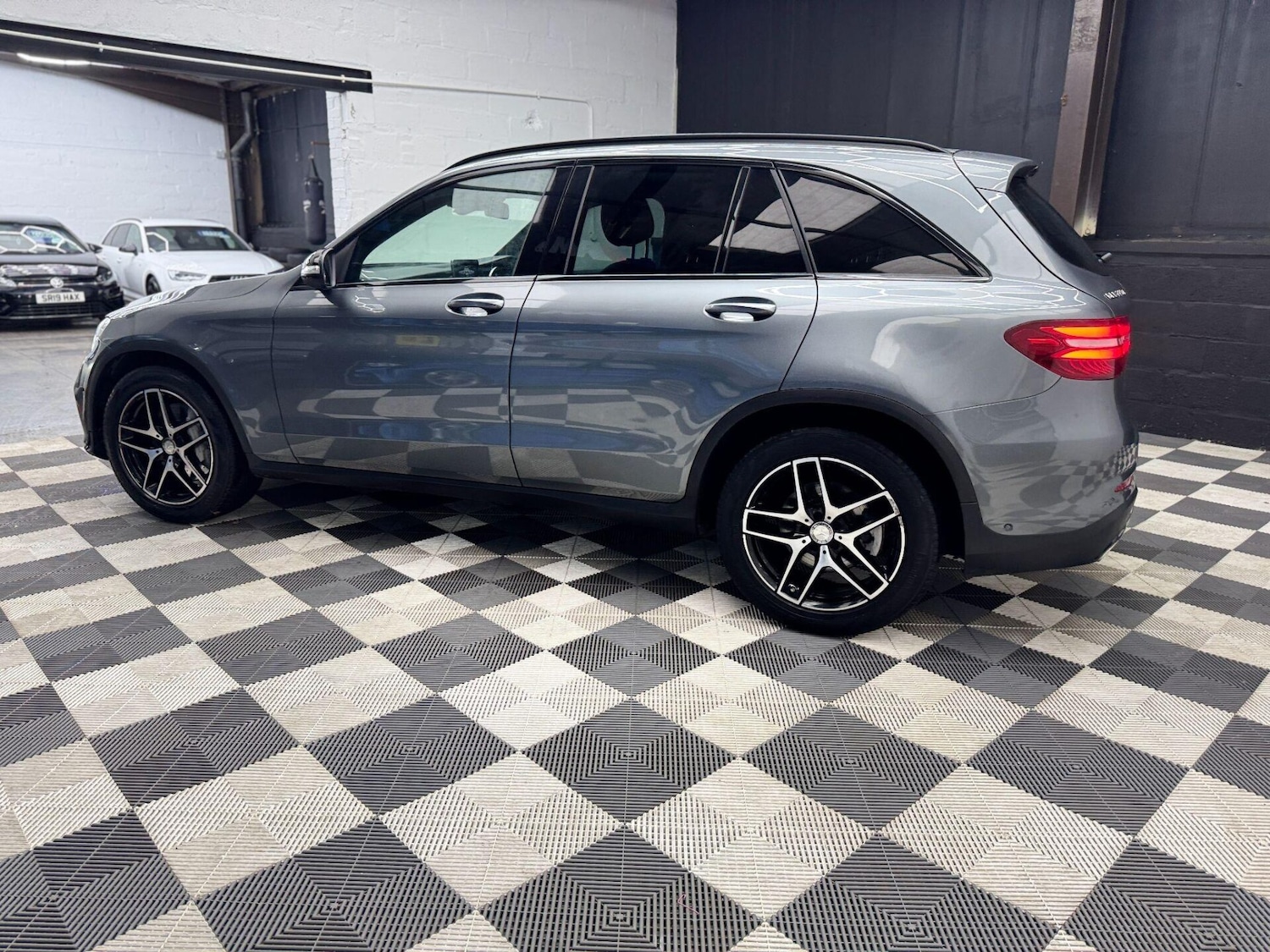 Used Mercedes-Benz GLC 2016 for sale - 76589102: Photo 11