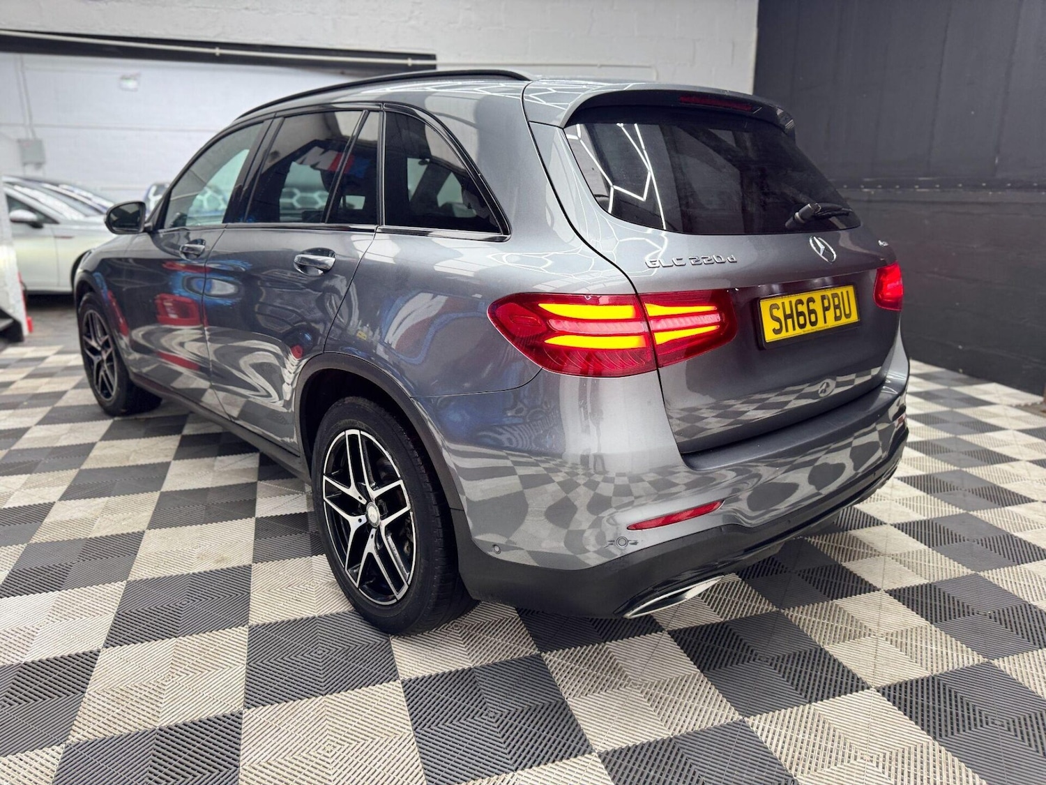 Used Mercedes-Benz GLC 2016 for sale - 76589102: Photo 17